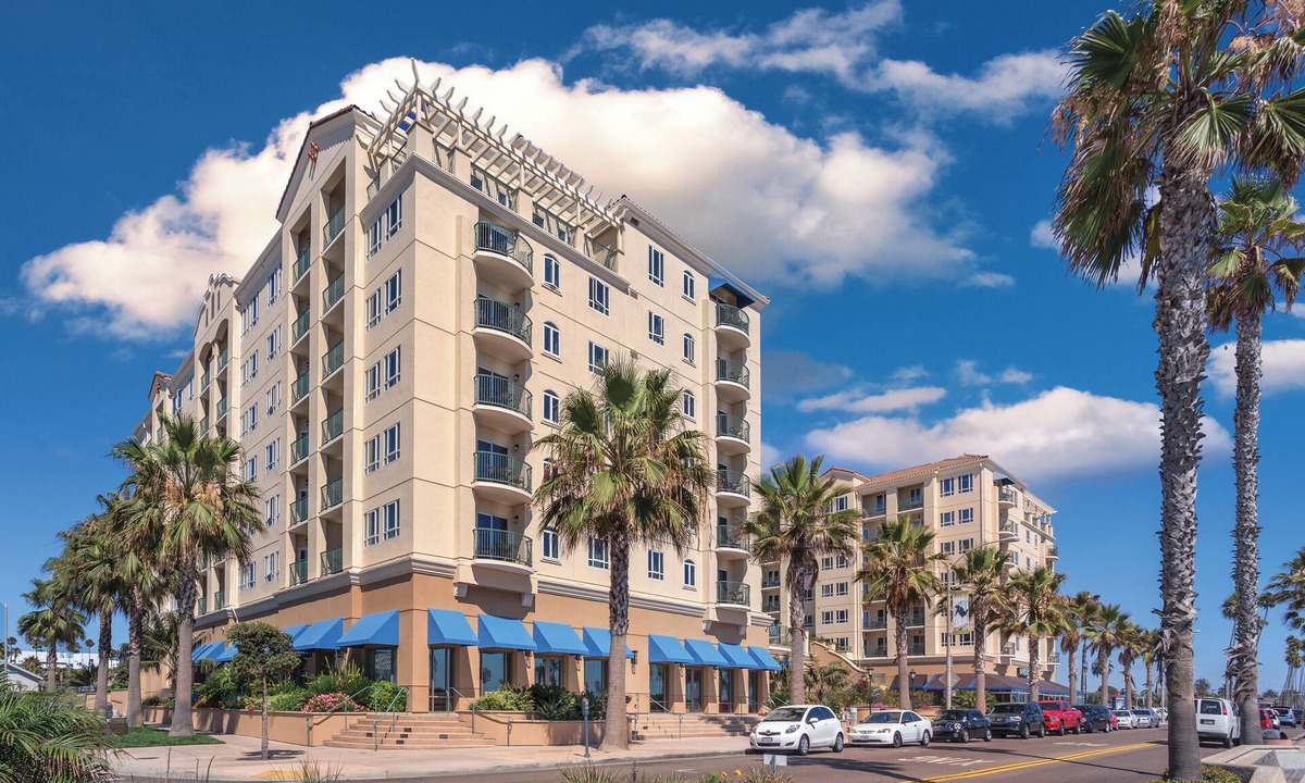 Townsite Resort | OFFICIAL LISTING | Wyndham - Oceanside Pier Resort 1BR w/Beach Access & Pool!
