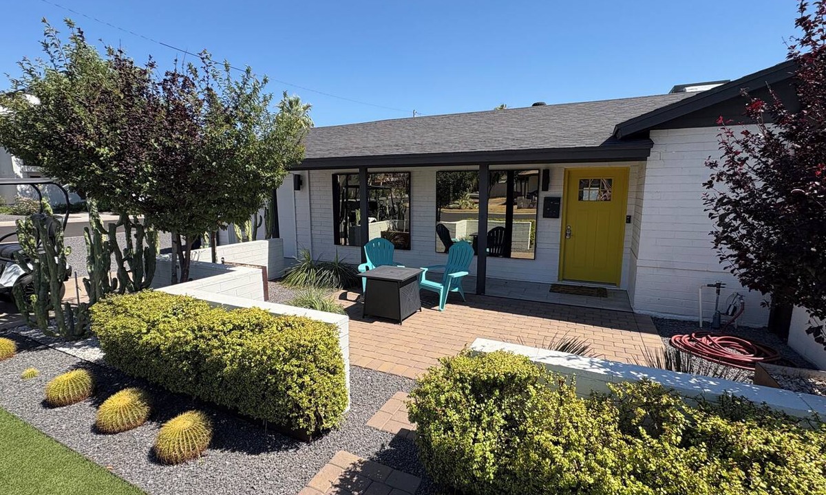 Arts District House | Old Town Scottsdale's cutest retreat/Pied-a-Terre that accommodates 2-6 guests