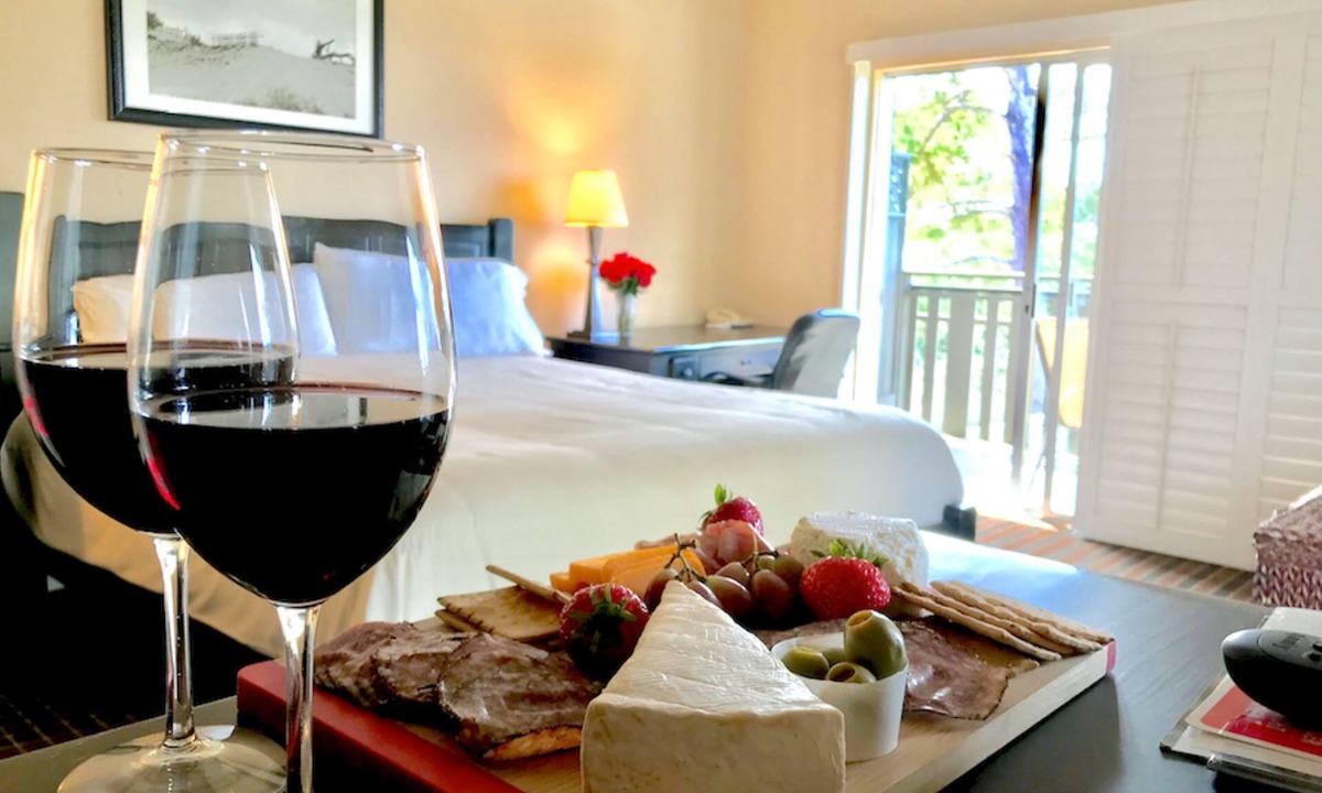 Pacific Grove Hotel | Olympia Lodge