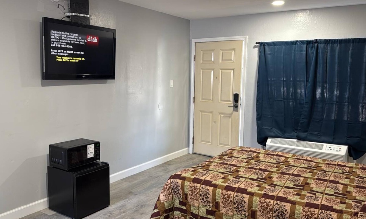 Longfellow Hotel | Palms Motel