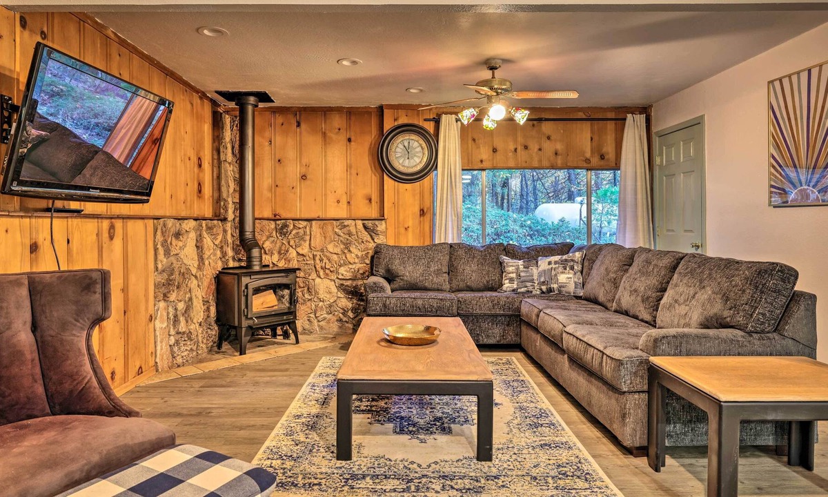 Twain Harte Cabin | Peaceful Twain Harte Cabin w/ Deck & Fishing!
