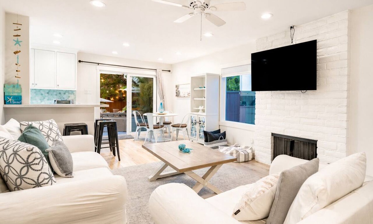 Pierpont Bay House | Perfect 4 Families, Walk 2 Beach, Private Hot Tub*