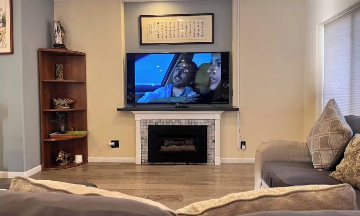 West University House | Perfect 6-bedroom house with AC in welcoming Reno neighborhood