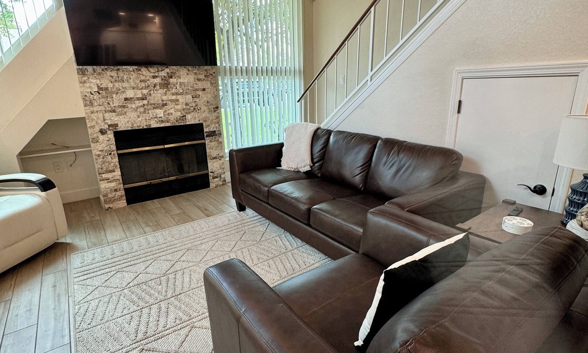 Mesa Grande House | Perfect Location - 5 minute walk to Cubs Stadium!