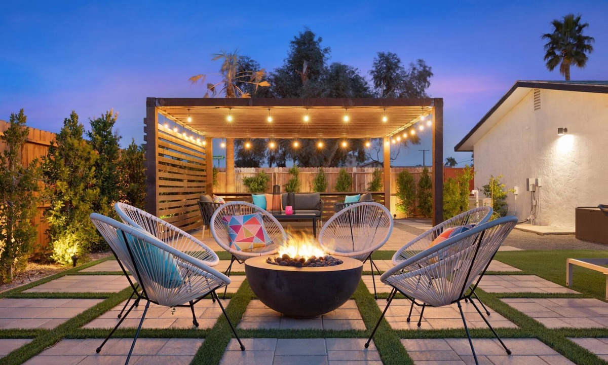 Desert Park Estates House | Pool & Mountain Views | Dogs Welcome