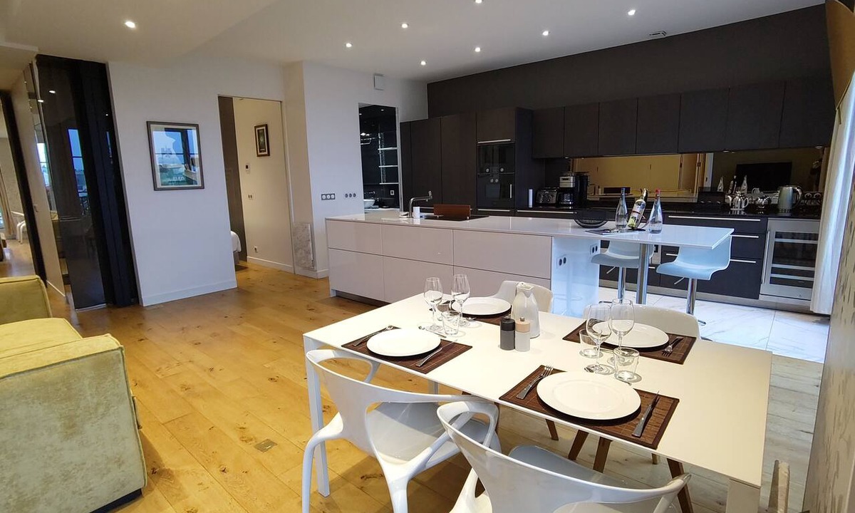 Saint-Merri Apartment | Prestigious apartment with terrace next to the Hotel de ville