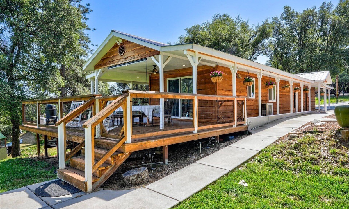 North Fork Cabin | Private Cabin w/Hot Tub & Sauna Near Yosemite