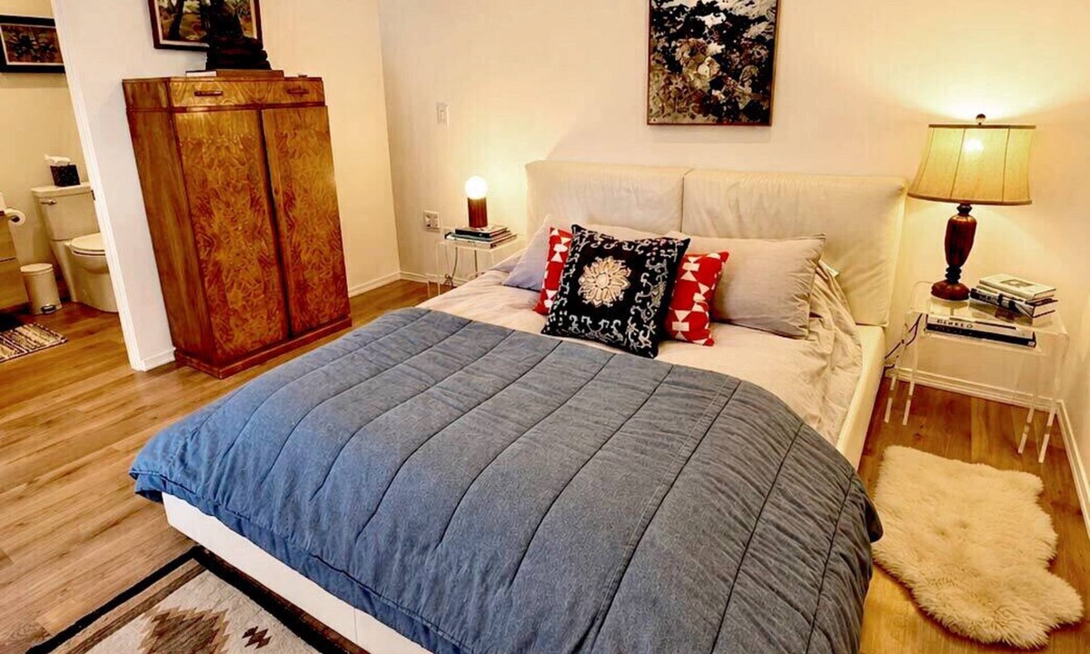 Paso Robles Cottage | Private Garden Cottage Walk to Downtown Paso
