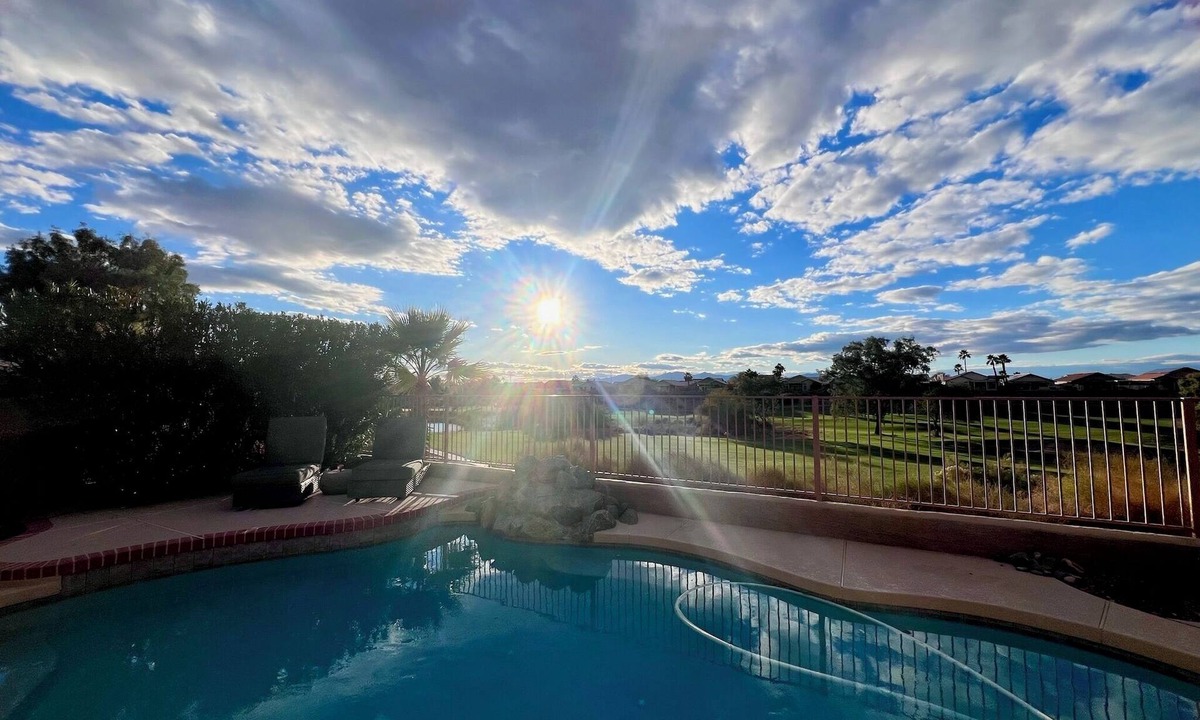 Coyote Lakes House | Private Home w/Heated Pool & Breathtaking Sunsets on Coyote Lakes Golf Course!
