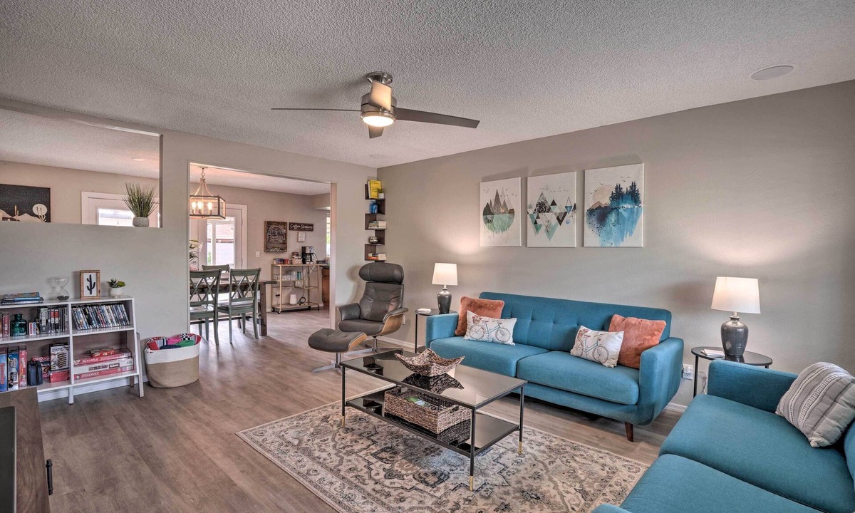 Parque Vista Estates House | Private Pool + Playground: Phoenix Family Home!