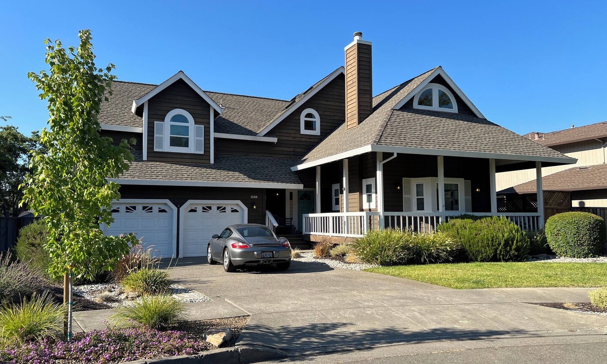 Santa Rosa House | Quiet Cul-de-sac Wine Country Home in Santa Rosa with AC, WiFi