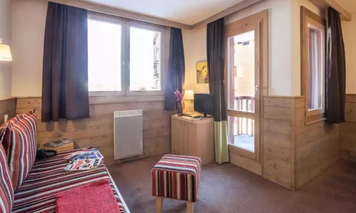 Belle Plagne Apartment | Résidence Pierre & Vacances Les Gémeaux*** - Apartment for 6 people - 1 bedroom + 1 sleeping area