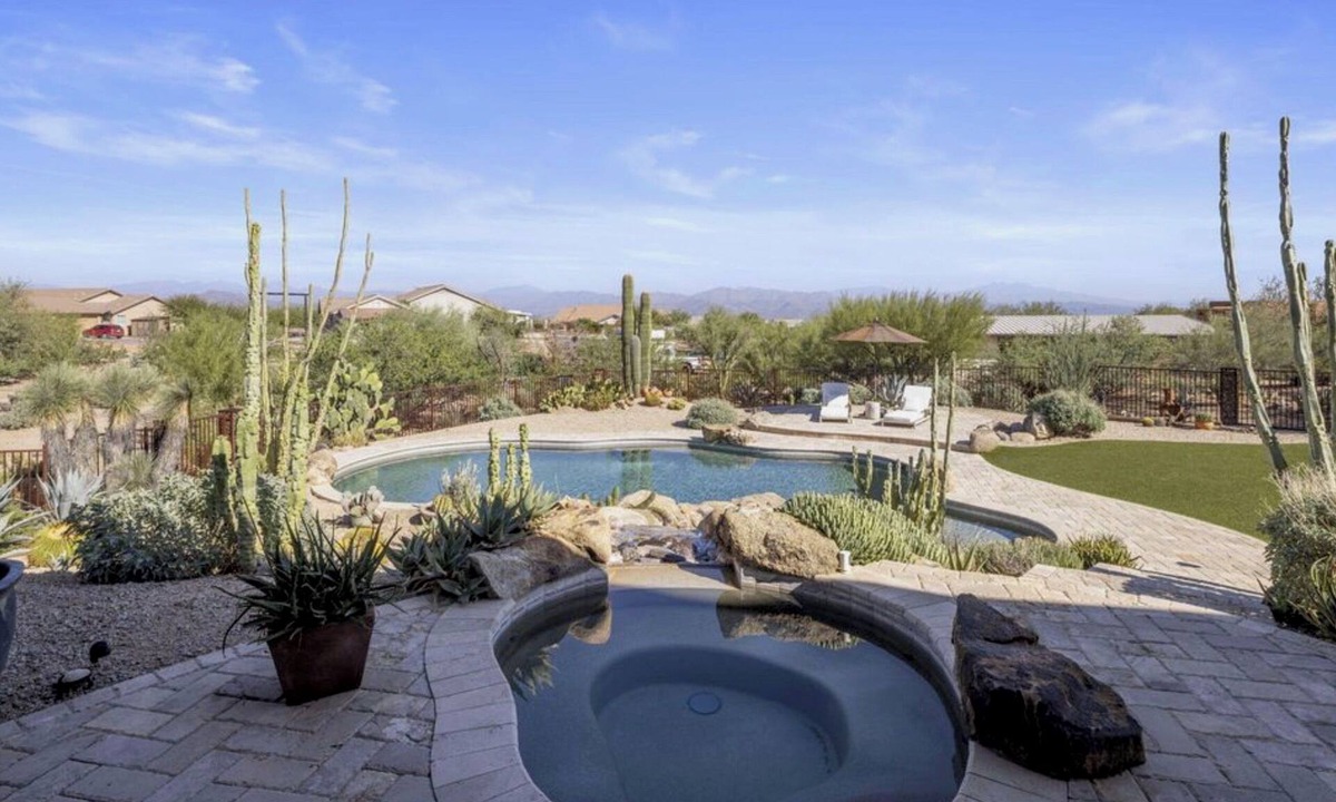 Sunrise Desert Vistas Cottage | Ranch Road Desert Oasis.Privacy.Unbelievable Mountain Views!