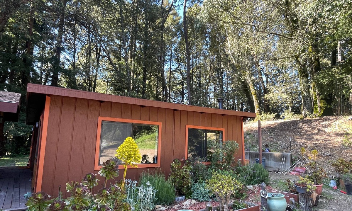 La Selva Beach Cottage | Redwoods Mountain Cottage wKing Bed