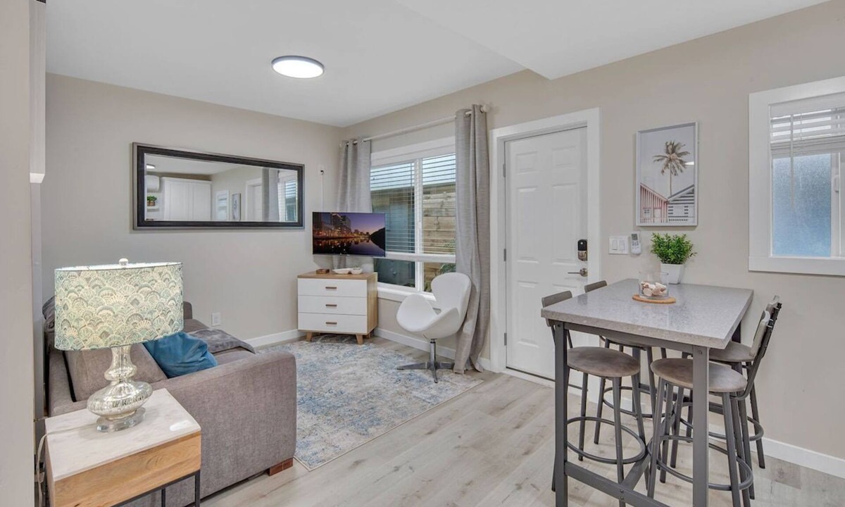 South Oceanside Condo | Relax & Unwind | Tower 9 Retreat Steps to Beach