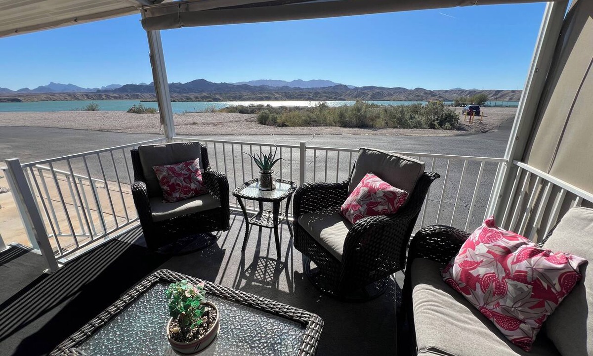 Lake Havasu City House | Relaxing 2 Bedroom with Panoramic Lake View from inside and out