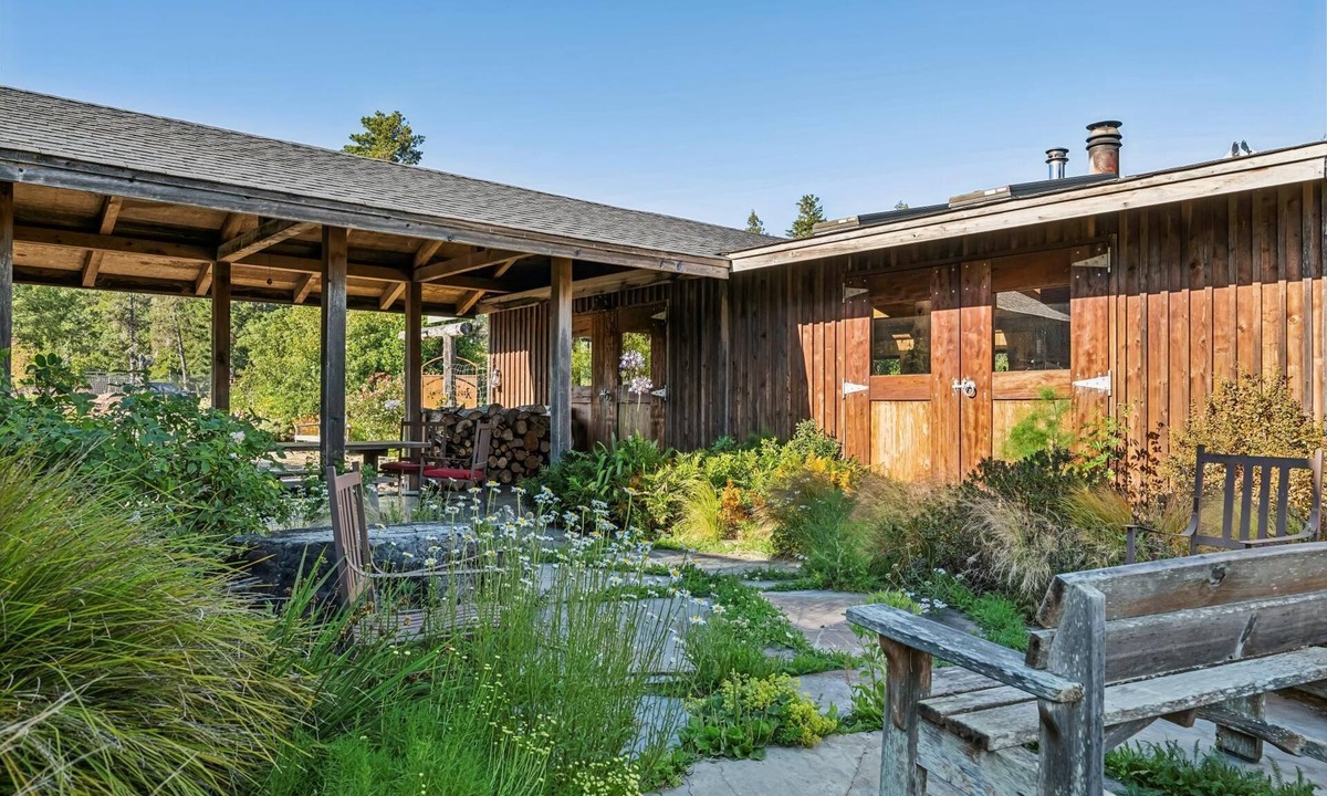 Gualala House | Roseman Creek Main | Farm Stay, Private, Gardens