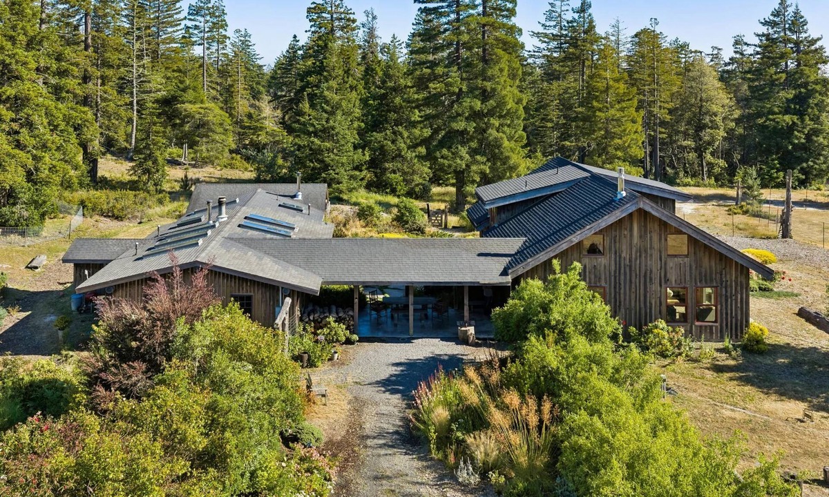 Gualala House | Roseman Creek Ranch | Farm Stay, Private, Gardens