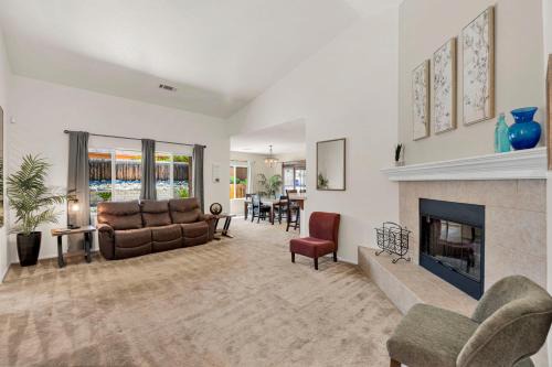 Victorville House | Route 66 Rest Stop Retreat