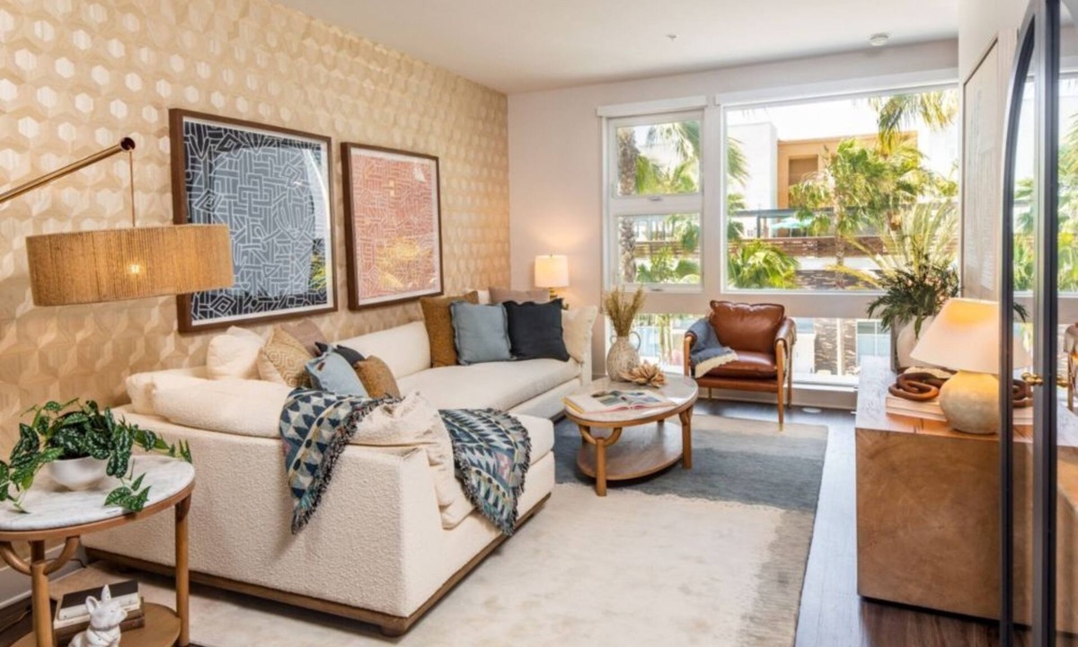 Playa Vista Condo | Runway Playa Vista 2BR Escape w Pool