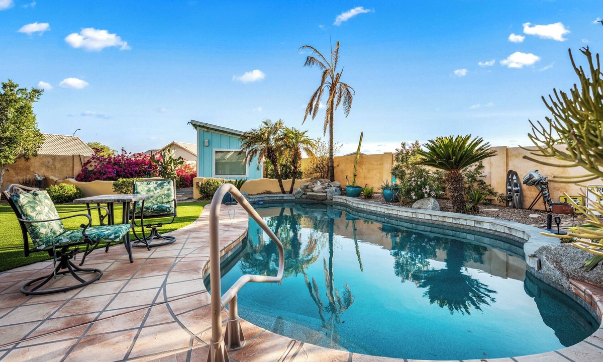 East Mesa House | SANCTUARY IN THE SUN, great location to go or stay