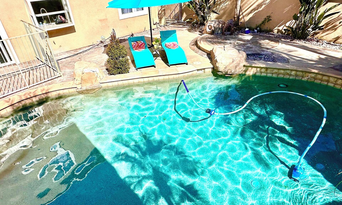 Southwest Anaheim House | Santa Ana Royal prestige home/pool-spa resort style/Disneyland/Beaches/16guest