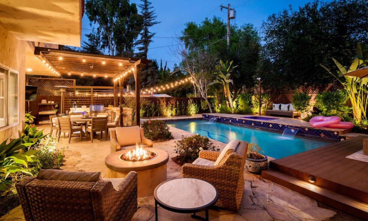 Sherman Oaks House | Sherman Oaks Home w/Pool, Spa & Outdoor Kitchen