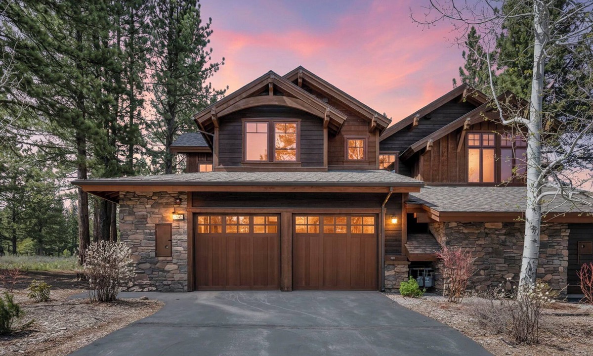 Ponderosa Palisades House | Sierra Sanctuary | Mountain Views with Club and Golf Access!