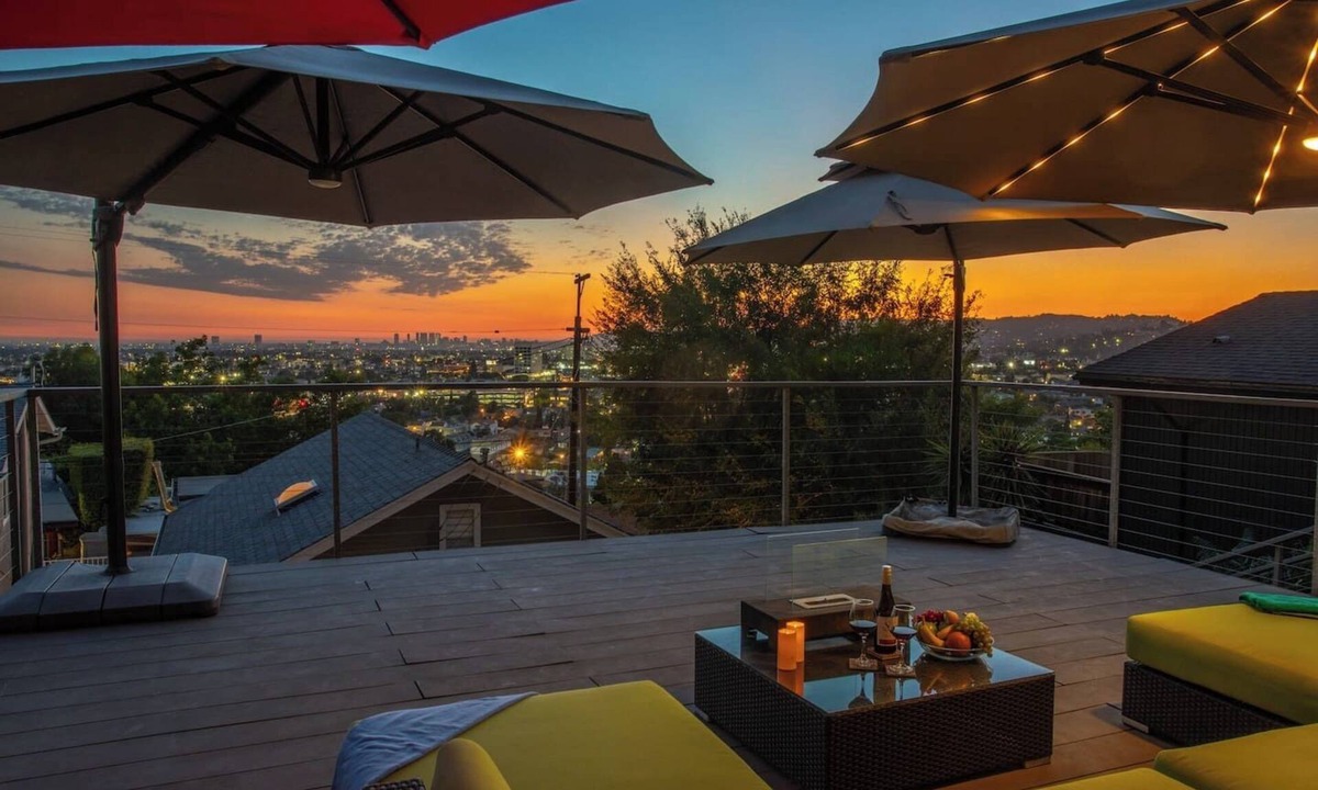 Los Feliz House | Silverlake stunner w/deck and Hollywood sign views