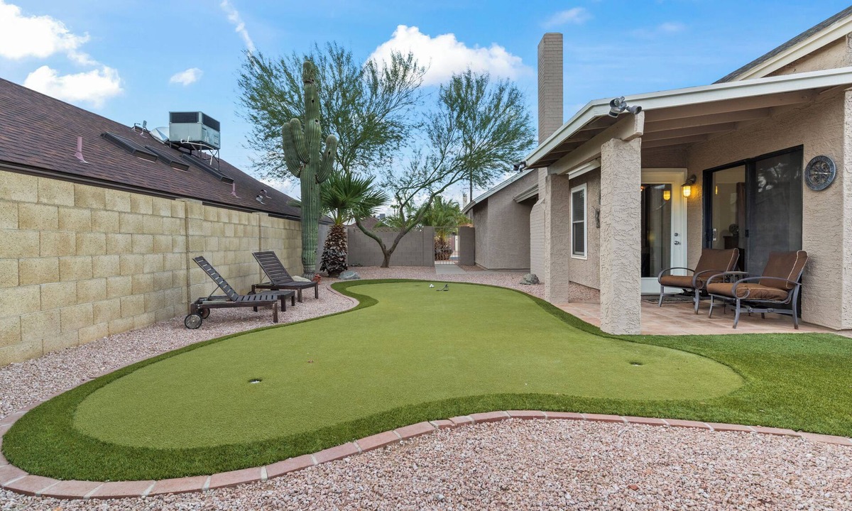 Desert Foothills Estates House | South Mountain Home in a Quiet Area - Trail Access Close🏜🏌️‍♀️-⛳️ - Summer Specials
