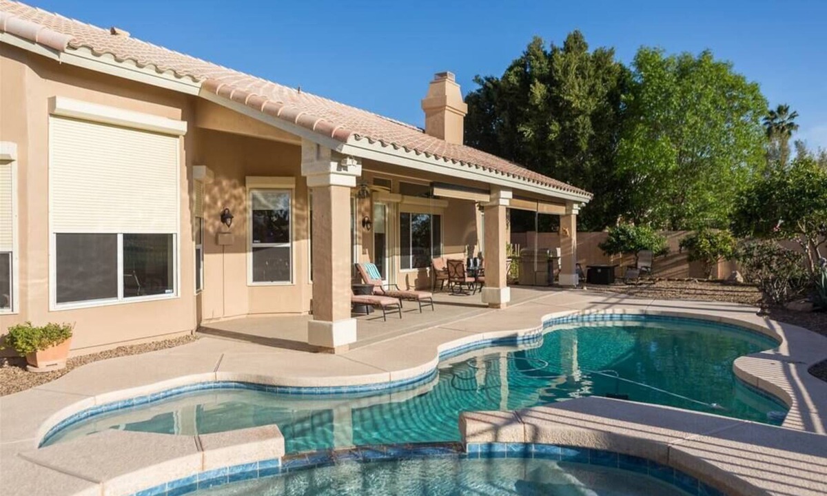 Palm Valley House | Spacious golf course house, pool heater, spa