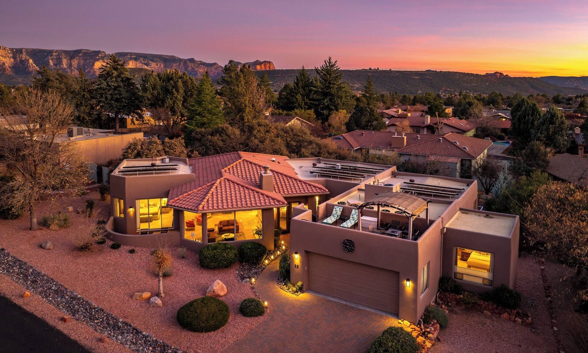 West Sedona House | Starlite Ranch - Rooftop deck & attached casita