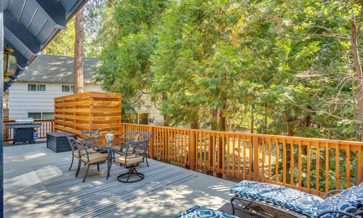 Cedar Glen Cabin | Steps to Lake Arrowhead: Cabin w/Full Lake Access