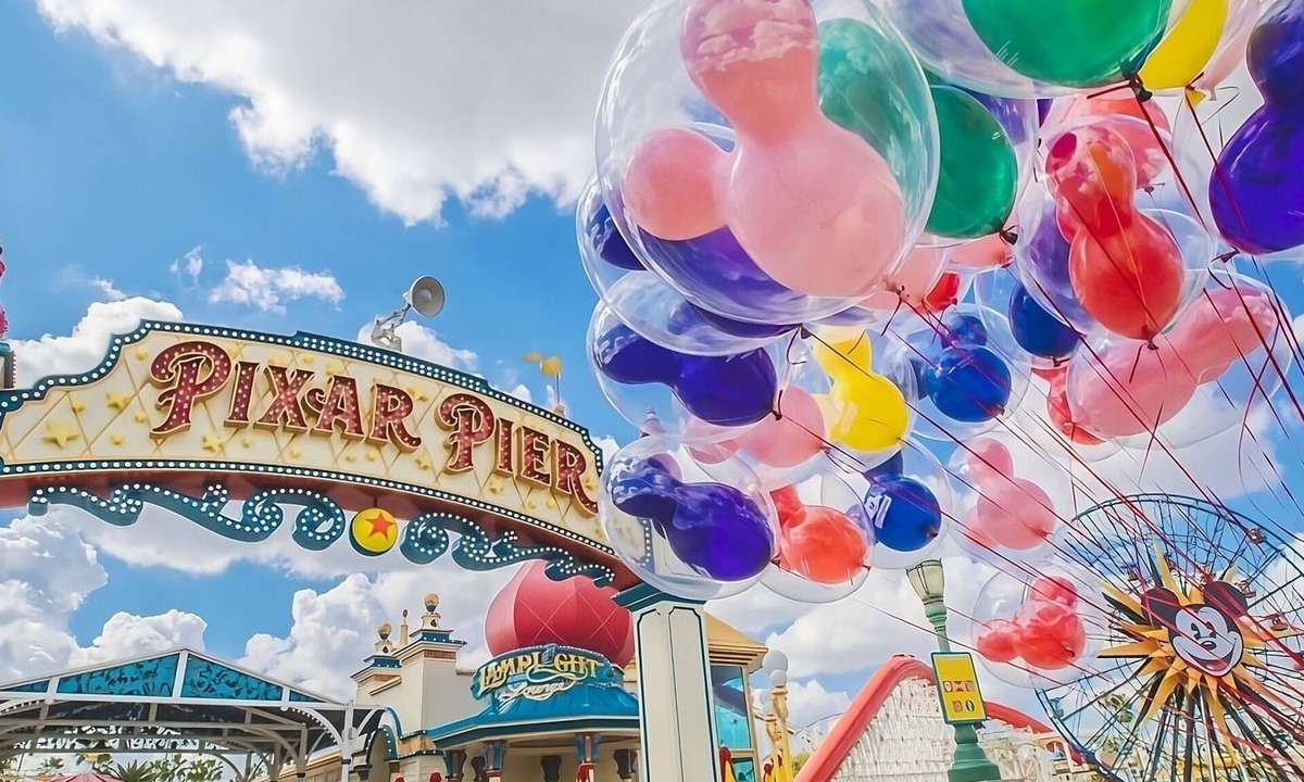 Anaheim Resort Hotel | Studio Stay w/Full Kitchen & Easy Access to Disneyland Resort & Grove Dining
