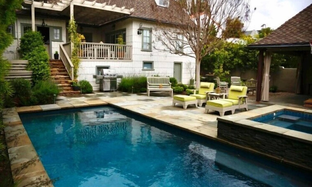 Los Feliz House | Stunning home with pool and spa In Los Feliz – Close to Hollywood.