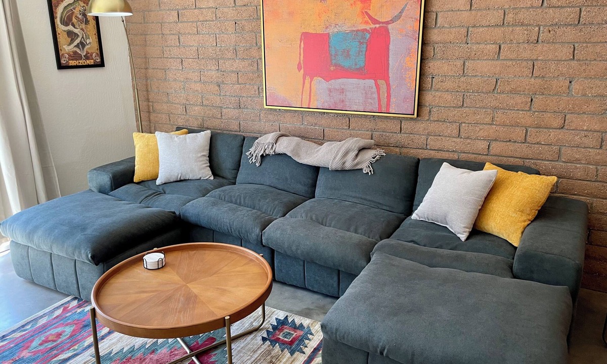 Camelback East Condo | Stylish & Modern, 2 Bed Condo, Convenient Location in Phoenix!