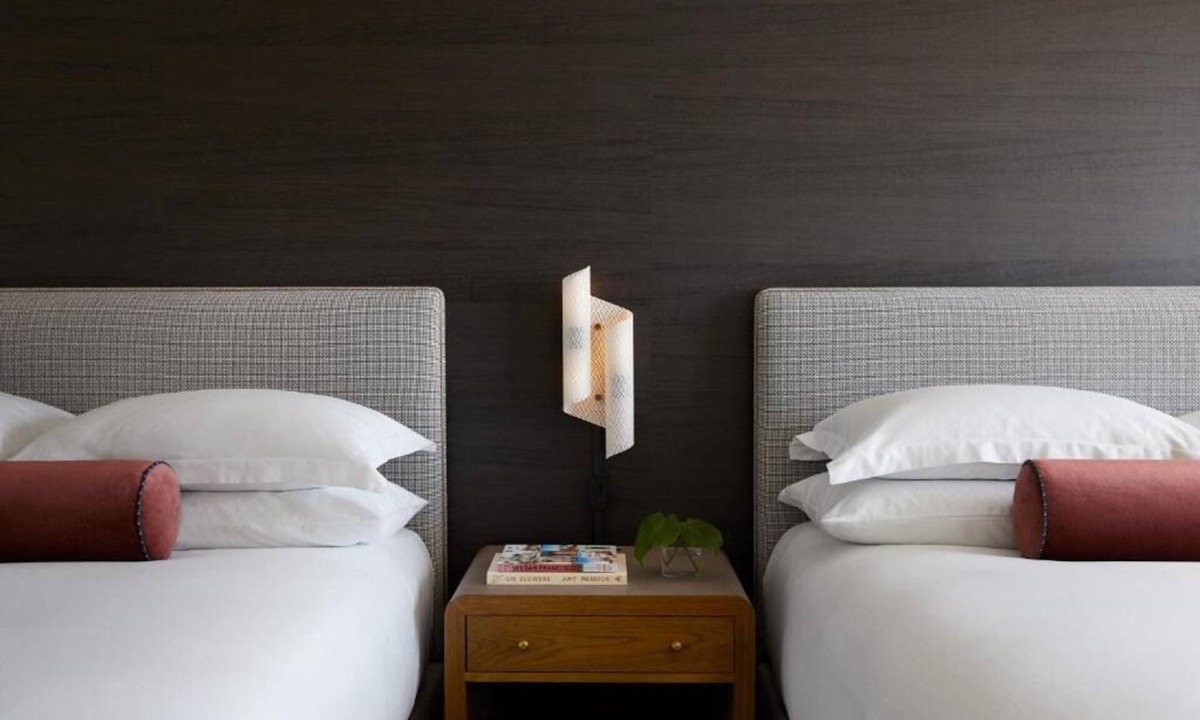 Fisherman's Wharf Hotel | Stylish Retreat Near Pier 39 | Bikes, Vinyl Player & Wine Hour