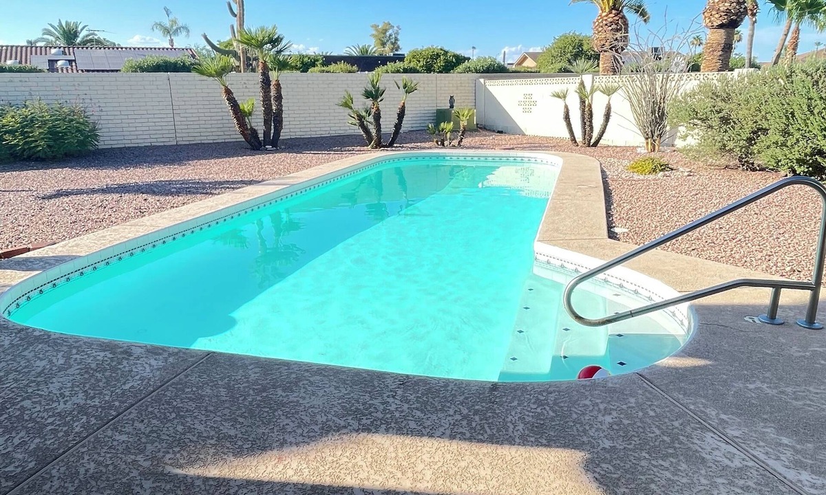Sun City West House | SUN CITY WEST-PRIVATE POOL