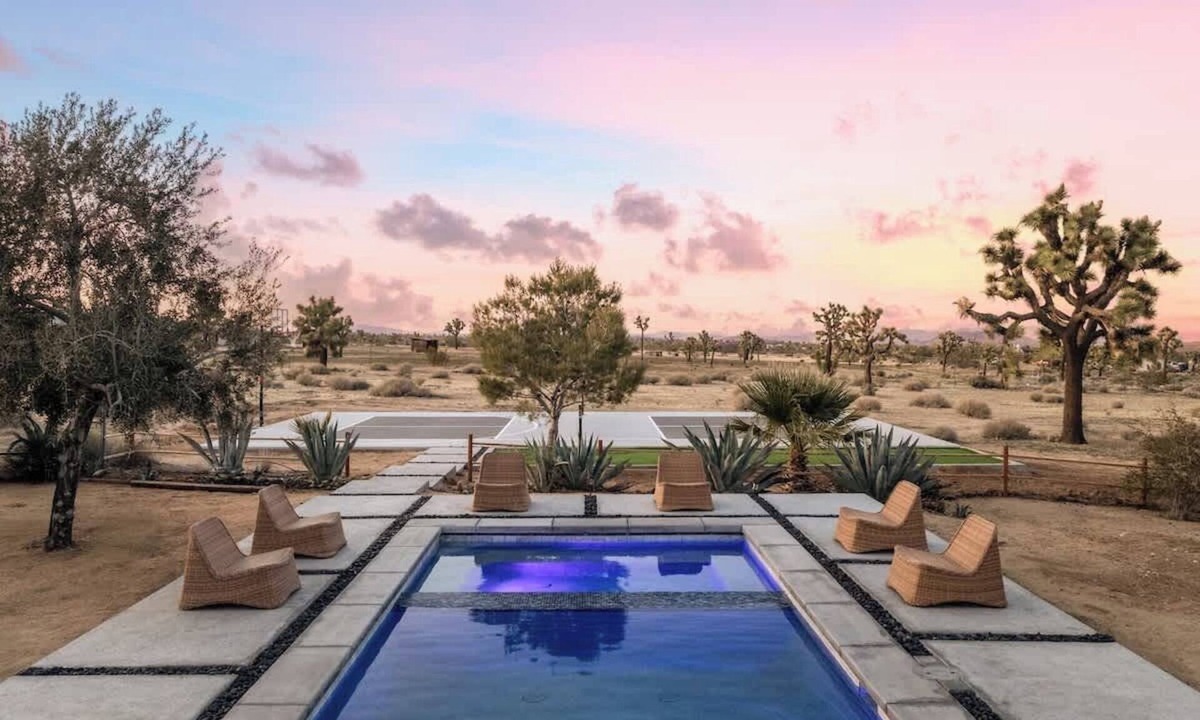 Yucca Valley House | Sunset Grove Pickleball, Pool, Spa, Game Room