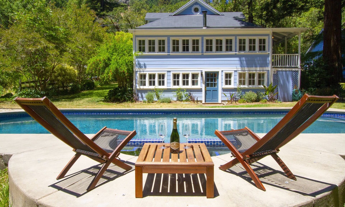 Guerneville House | Sweetwater Ranch ~ Updated Victorian with Pool