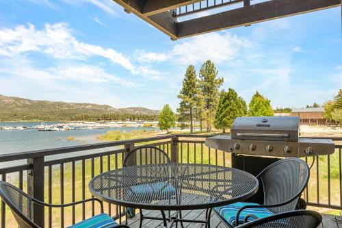 The Village House | The Adler's Nest - Lakefront with Pool Spa and Summer Dock