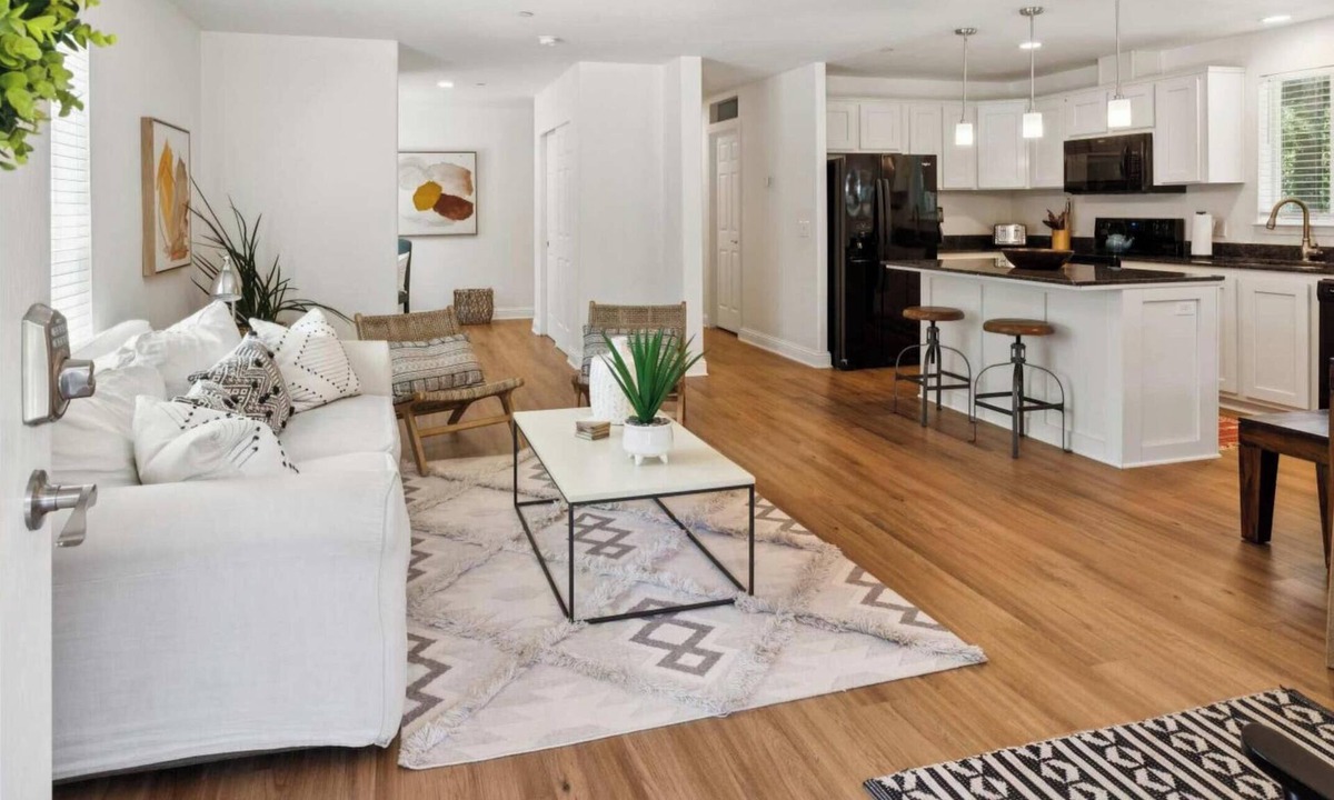 Freestone House | The Arbordale: 9-Acre, Redwoods, Secluded