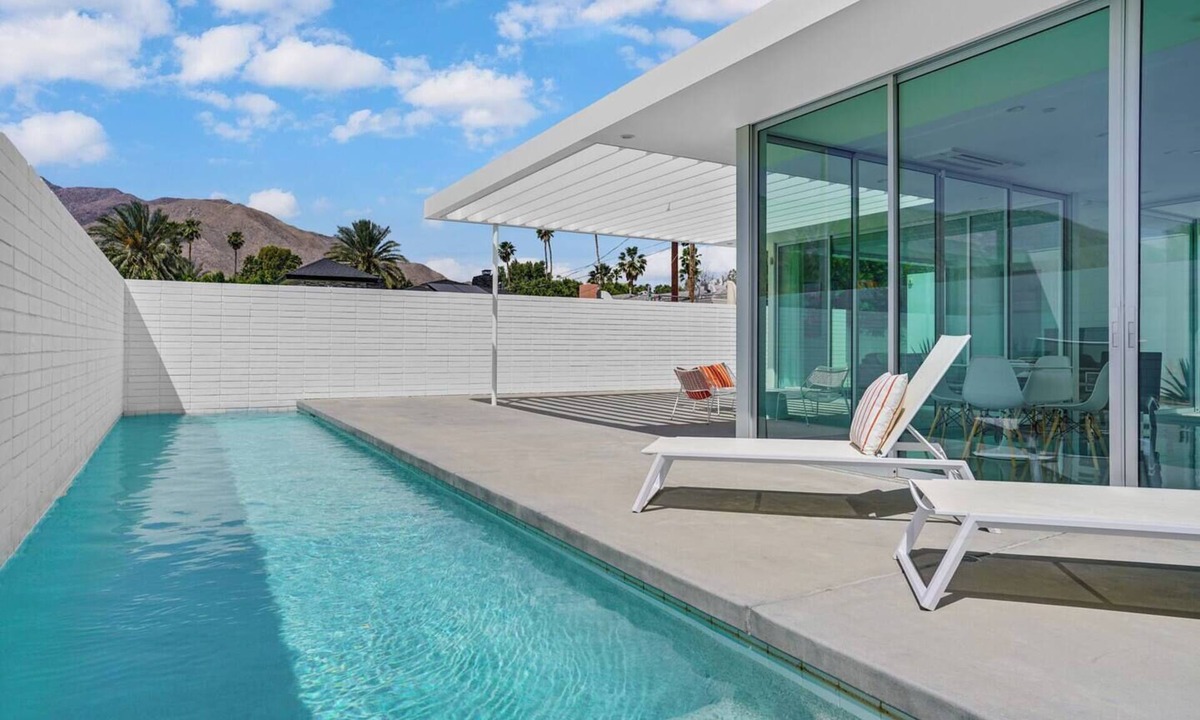 Racquet Club West House | The Atrium: A Private Luxury Palm Springs Oasis