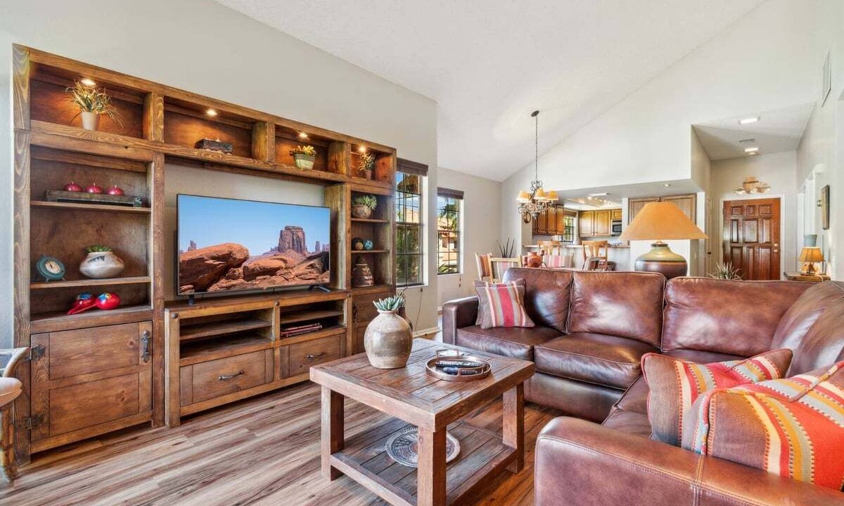 Scottsdale Ranch Condo | The Fountains Scottsdale Ranch 2 bedroom 2 bath 1 car garage. Open for 9 months