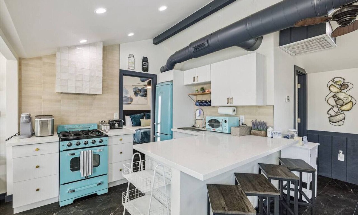 Garfield House | The Garfield Hideaway| 2BR/2BA | Walk to Downtown