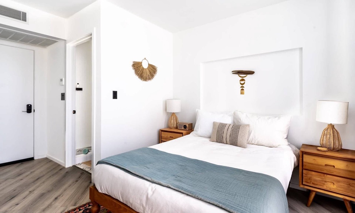 Yucca Valley Bed & Breakfast | The Nook – Cozy Desert Room