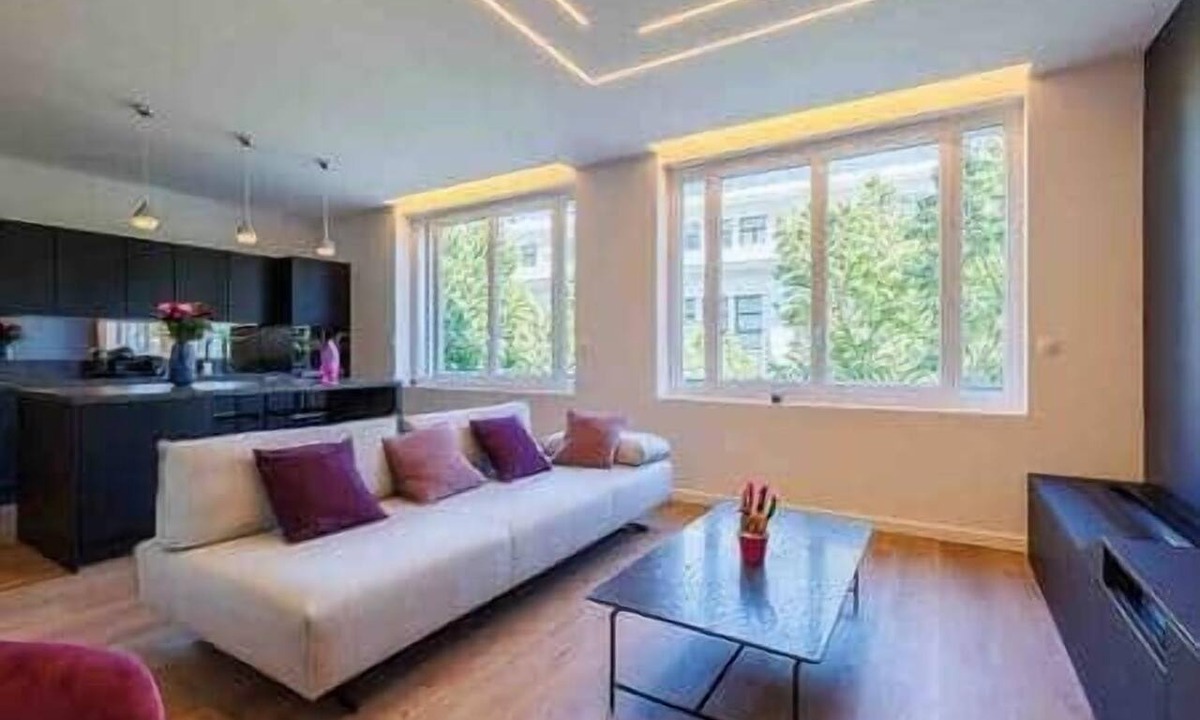 La Joliette House | The Purple Suite Spa/Balneotherapy/Air conditionin