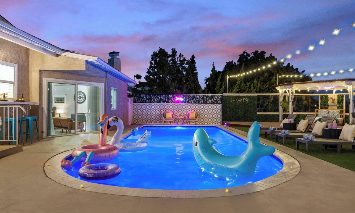 Lake Murray House | The Sky Lounge