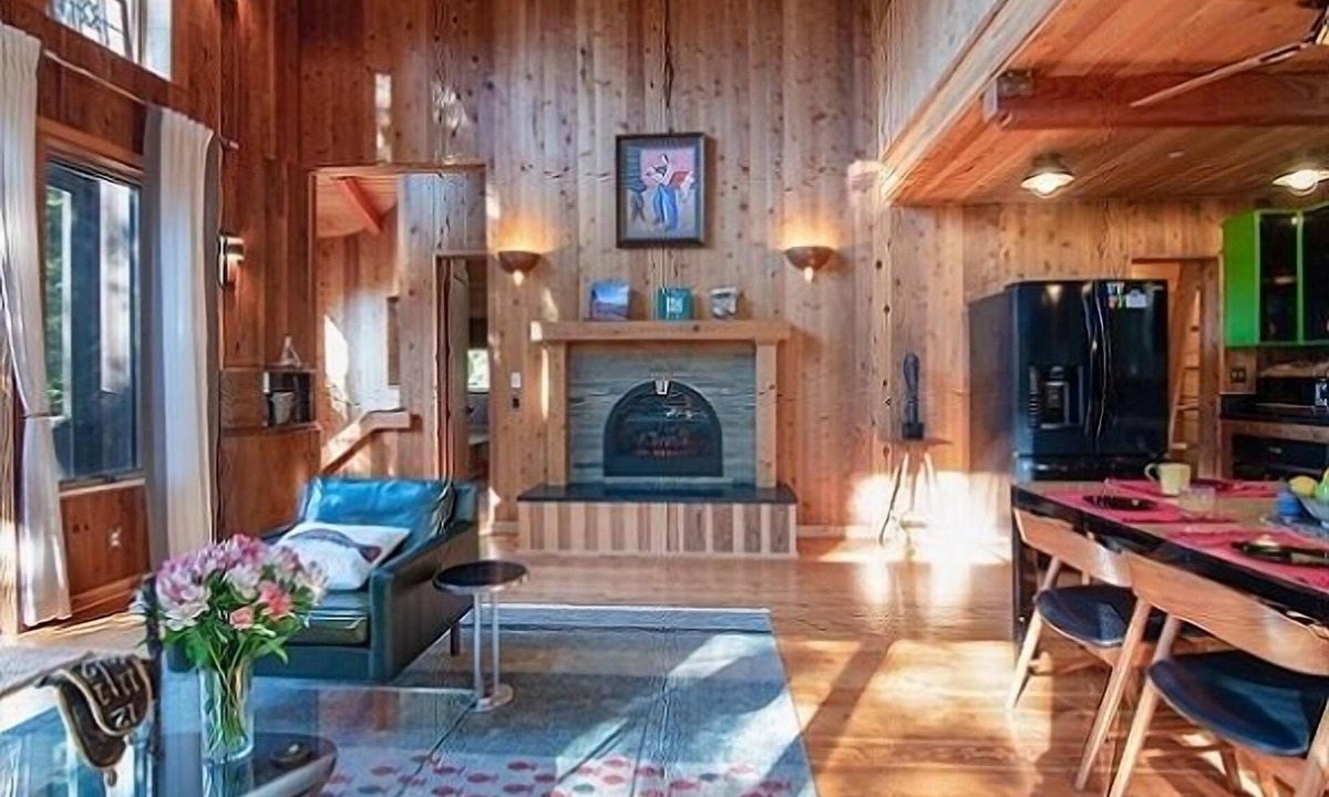 Sea Ranch House | The Sonoma Treehouse (3-Bedroom Home) - Pets Allowed by RedAwning