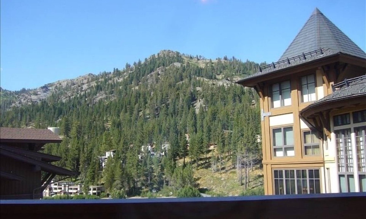 Olympic Valley Condo | The Village at Palisades Tahoe 2 Bedroom, 2 Bath, Condo for Rent